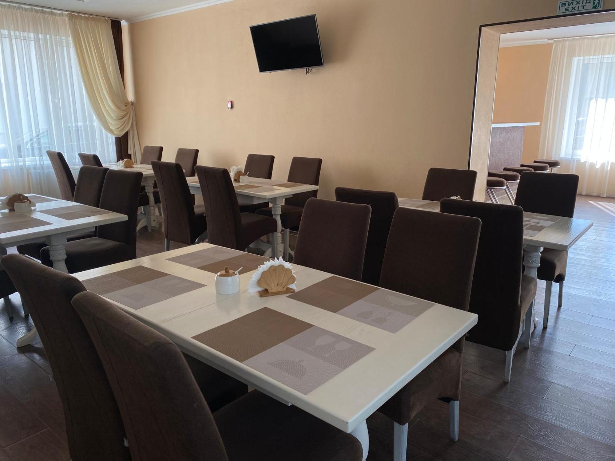 Орхідея Hotel Romny Exterior photo